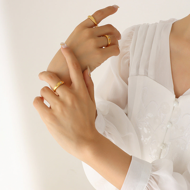 A Fashionable Minimalist Zircon-studded Ring That Wont Fade