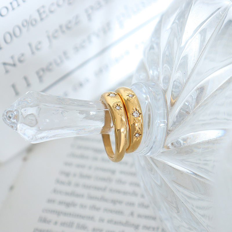 A Fashionable Minimalist Zircon-studded Ring That Wont Fade